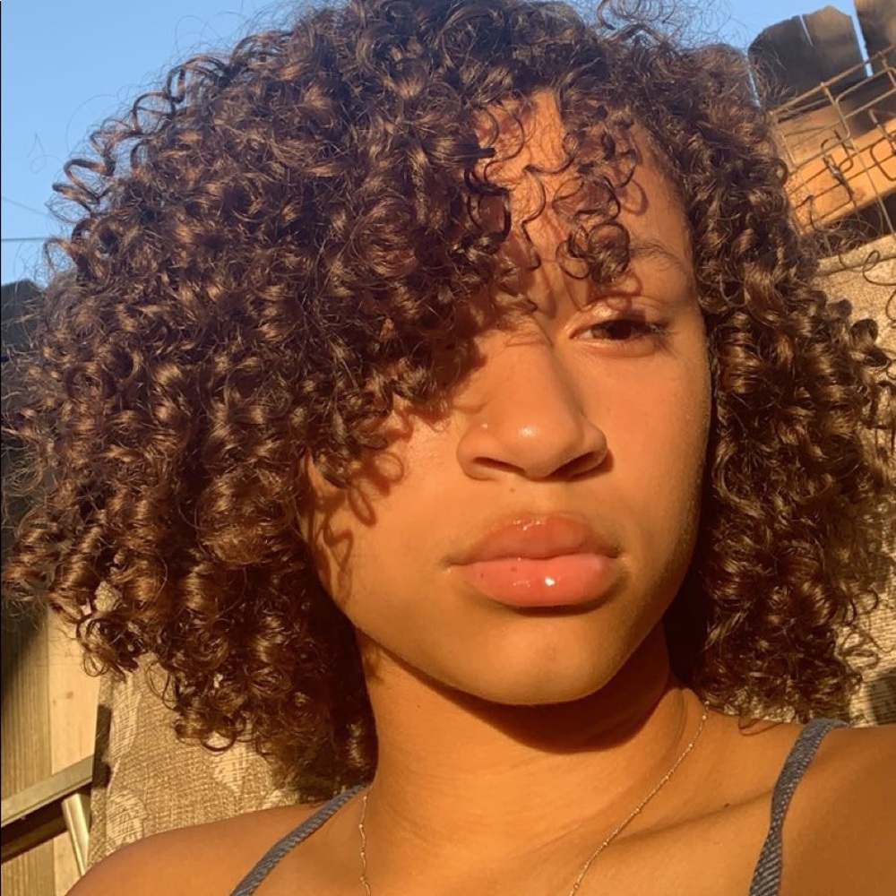 Meet your Posher, Takyra